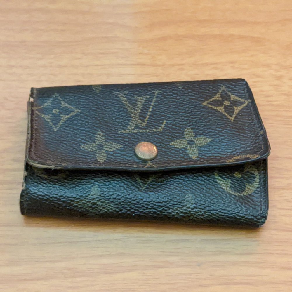 Louis Vuitton Monogram Key Holder/Wallet #1640***